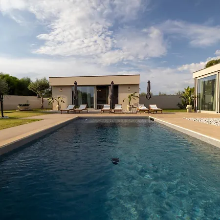 Olive & Champagne Con Piscina Privata Villa *