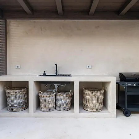 Olive Champagne Con Piscina Privata Villa