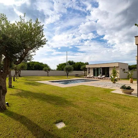 Olive Champagne Con Piscina Privata Villa *